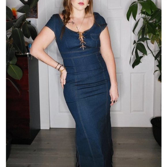 Vintage Navy Maxi Dress with Lace-Up Detail - Picture 2 of 9